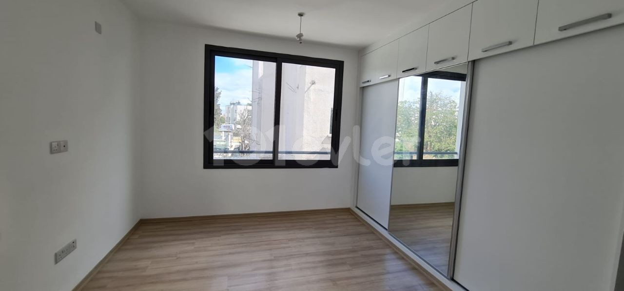 Sehr geräumige 2+1 Wohnung in ausgezeichneter Lage in Ortaköy ** 