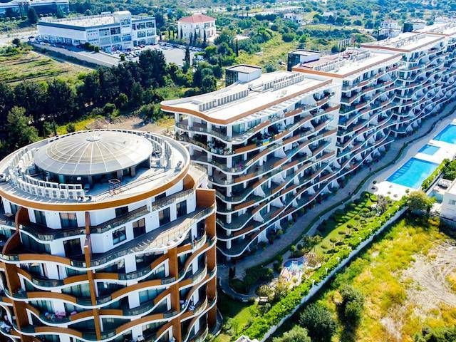 Girne Merkezin En Gözde Sitesinde Satılık 2+1 Daire