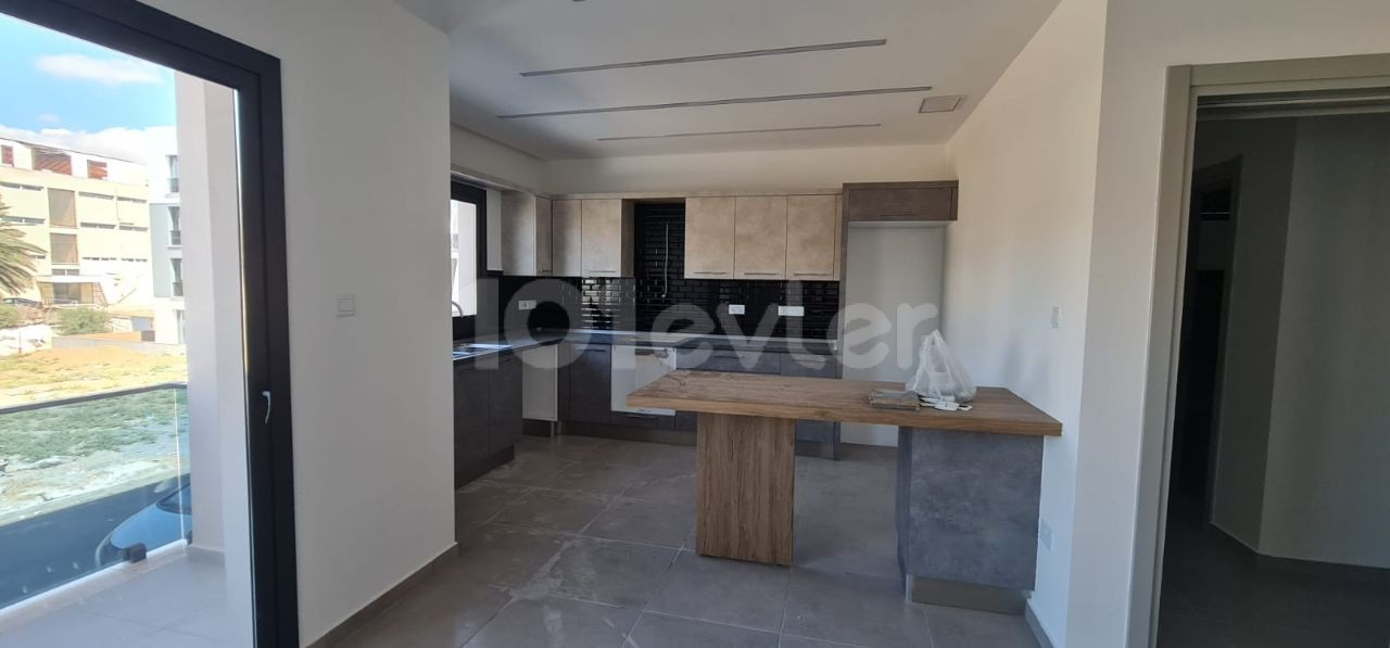 Newly Finished Luxury Apartment in Küçük Kaymaklida ** 