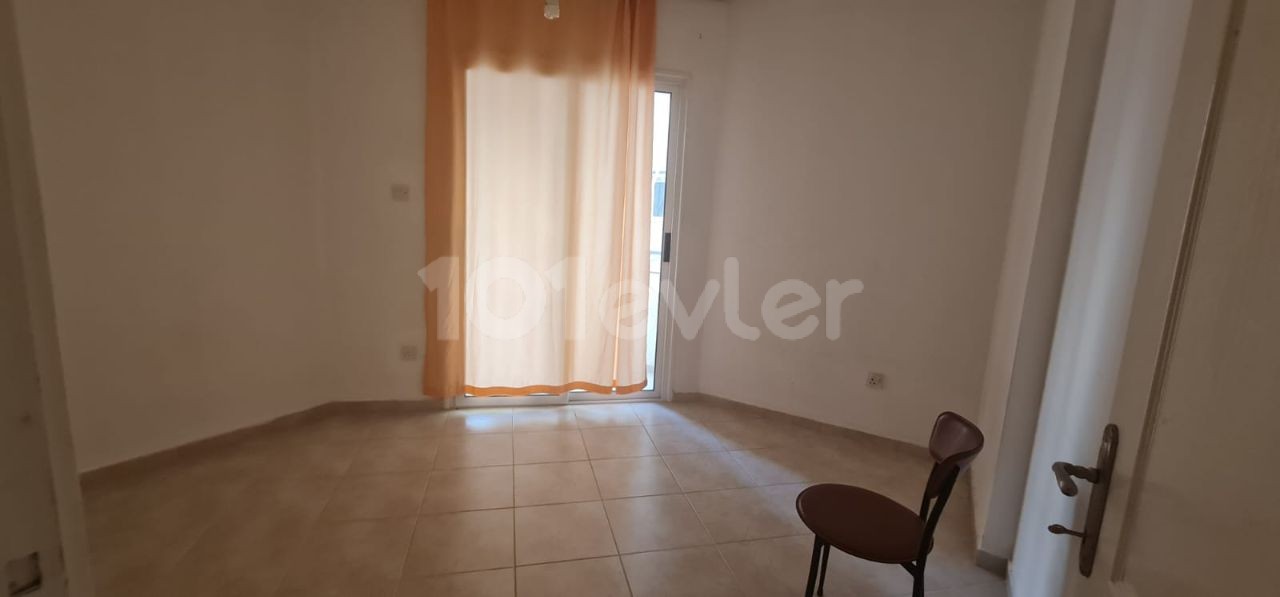 Ortakoyde 3+1 Eşyalı Kiralık Daire 