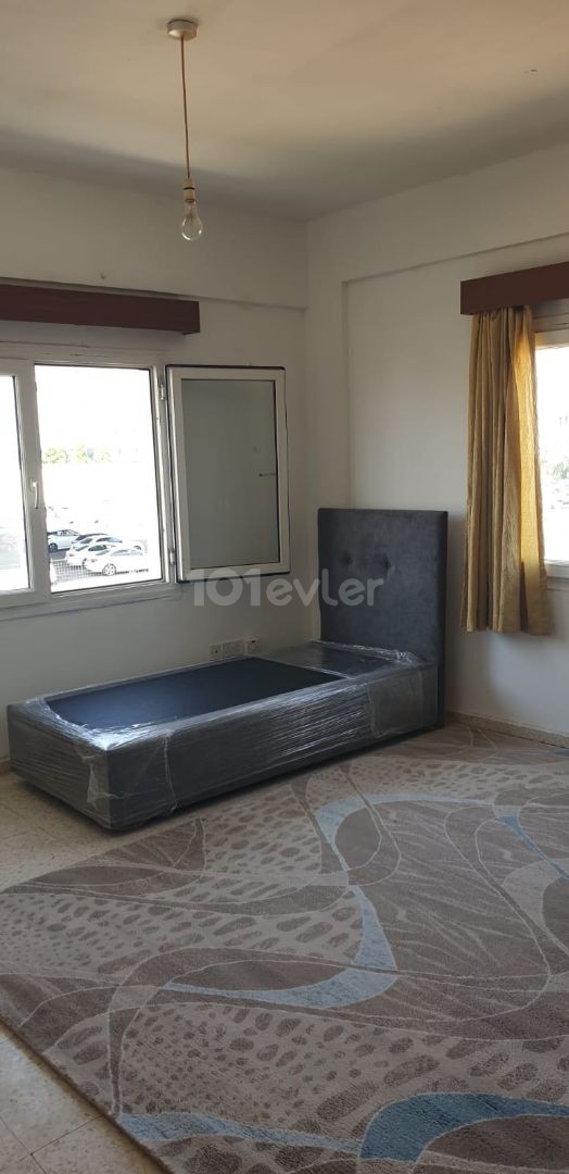 Spacious Apartment for Rent for 3 + 1 Students in Hamitköy ** 