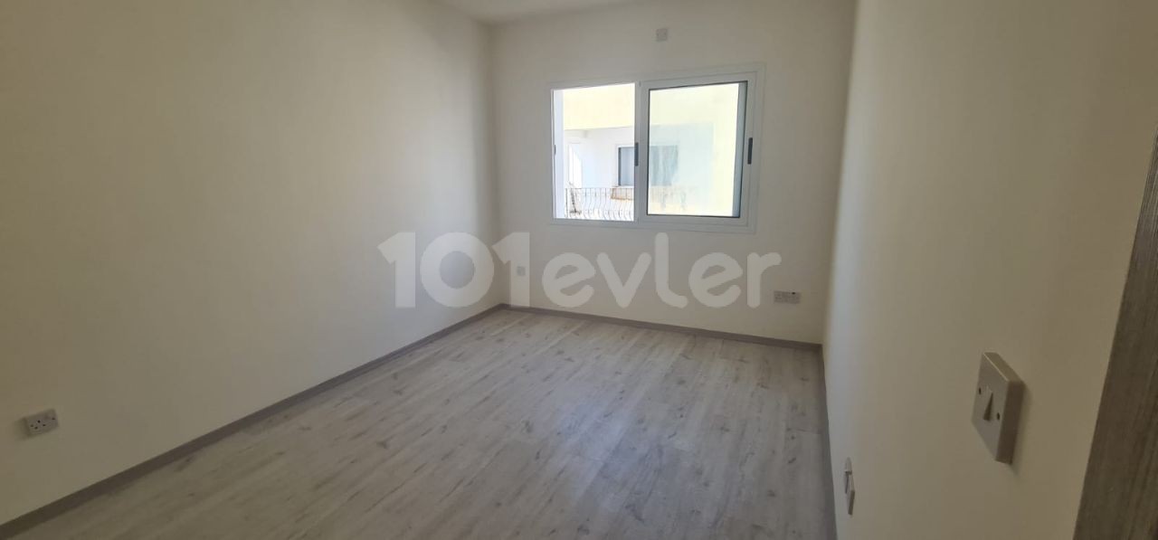 2 + 1 Apartment for Sale in Gönyeli ** 