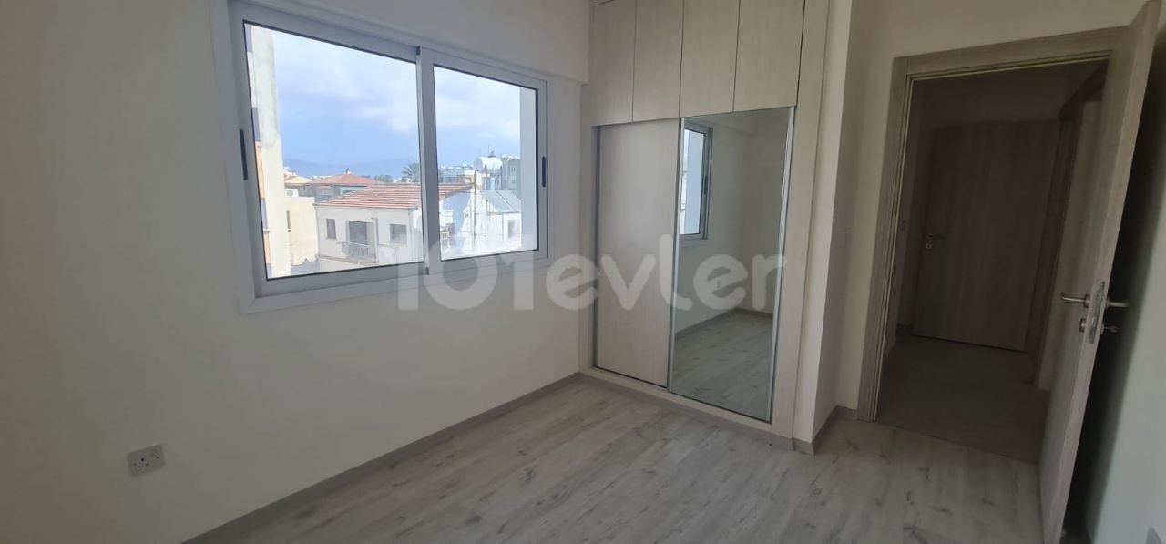 2 + 1 Apartment for Sale in Gönyeli ** 