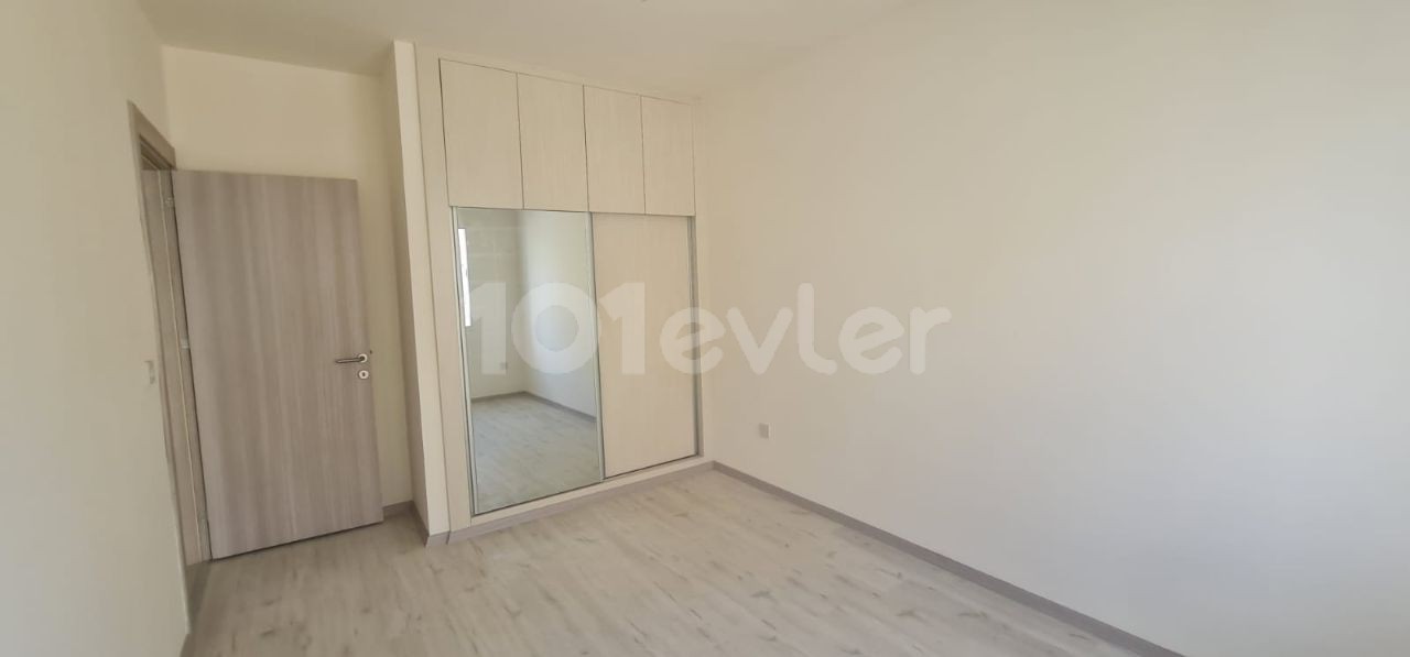2 + 1 Apartment for Sale in Gönyeli ** 
