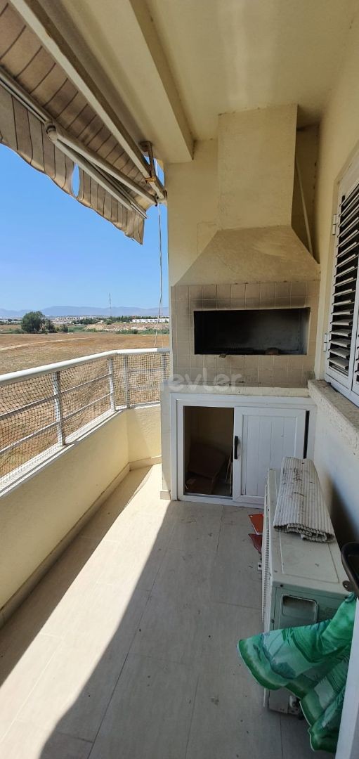 Flat For Sale in Küçük Kaymaklı, Nicosia