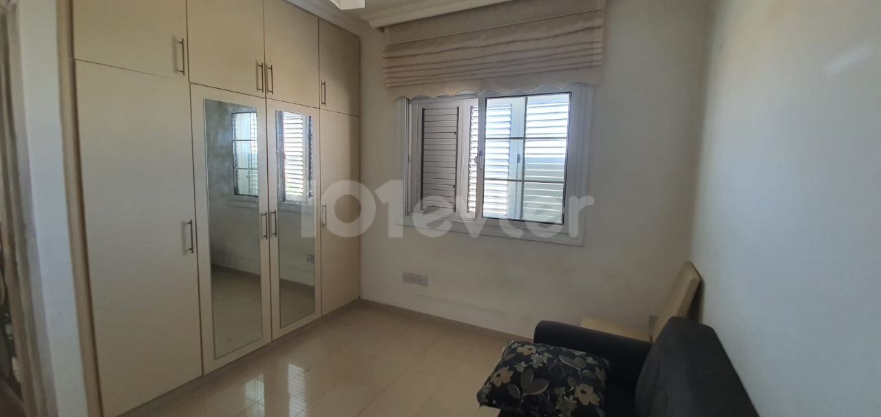 Flat For Sale in Küçük Kaymaklı, Nicosia