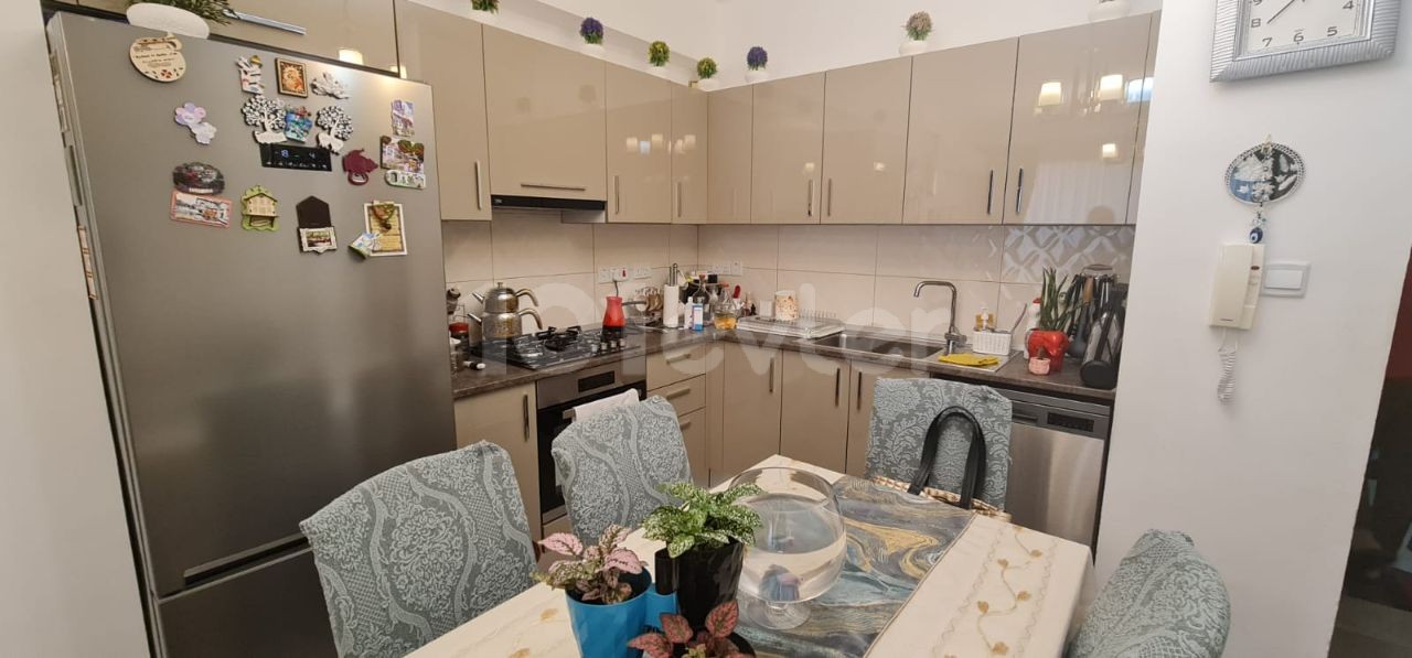 Flat For Sale in Küçük Kaymaklı, Nicosia