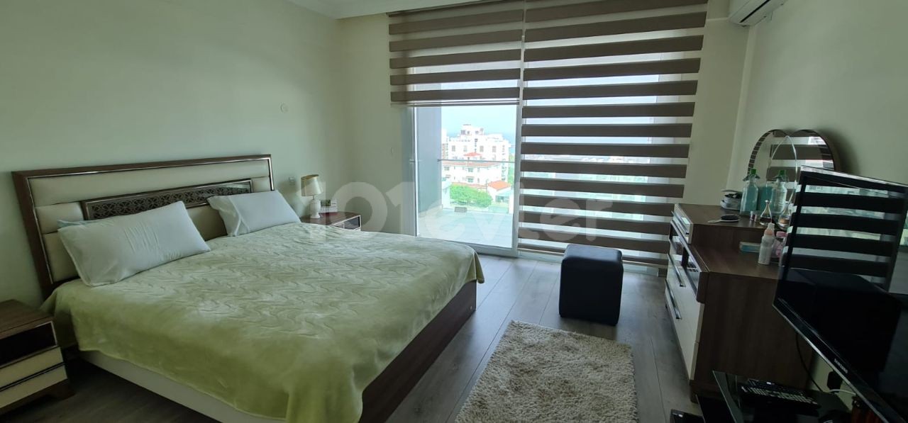 Girne Yeni Liman Bölgesinde 3+1 Satılık Penthouse 