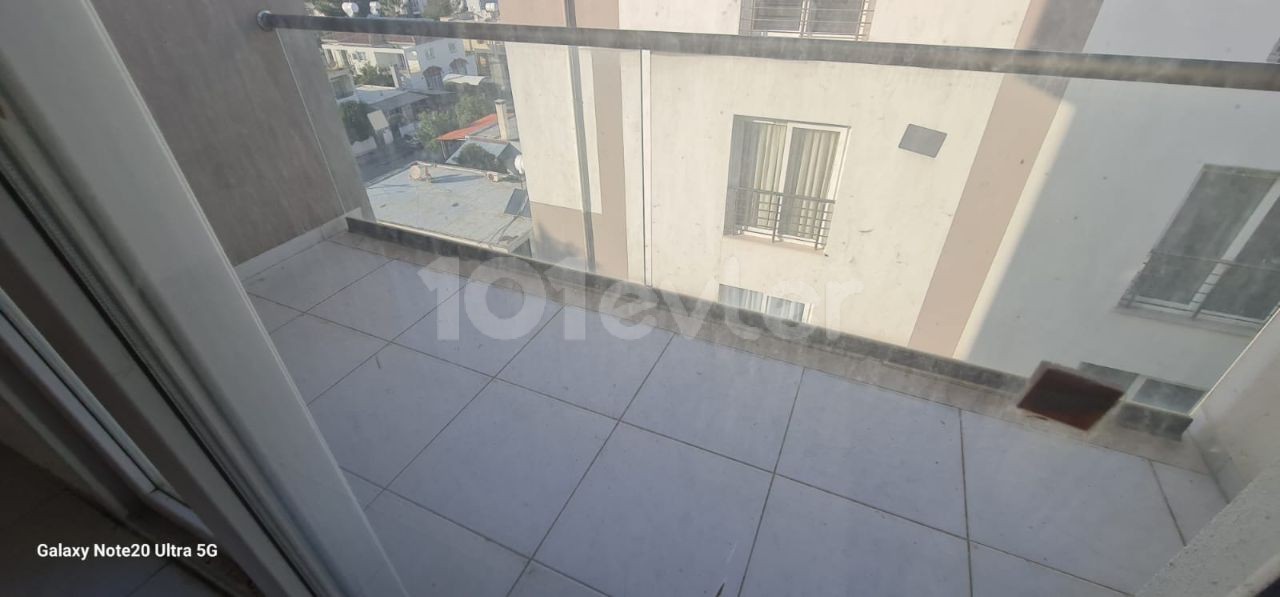 Flat For Sale in Küçük Kaymaklı, Nicosia