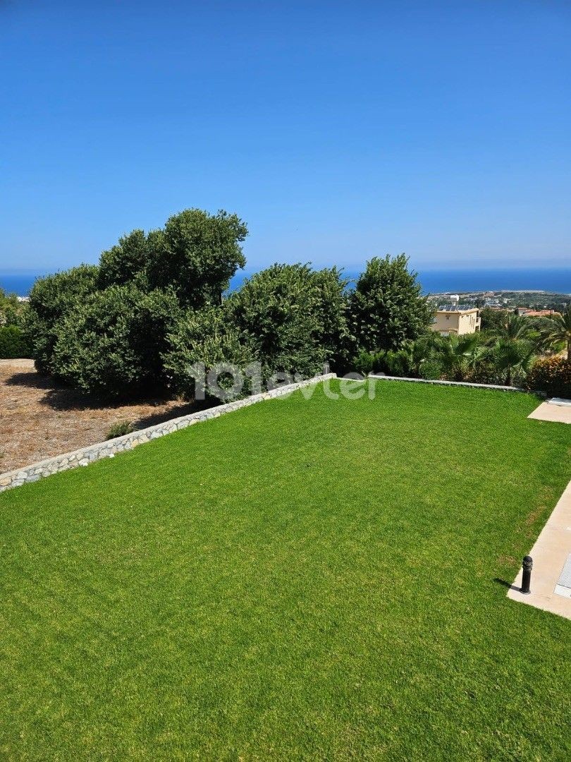 Villa for Sale on 5 Acres with Uninterrupted View at the Foothills of the Mountain in Karşıyaka, Kyrenia