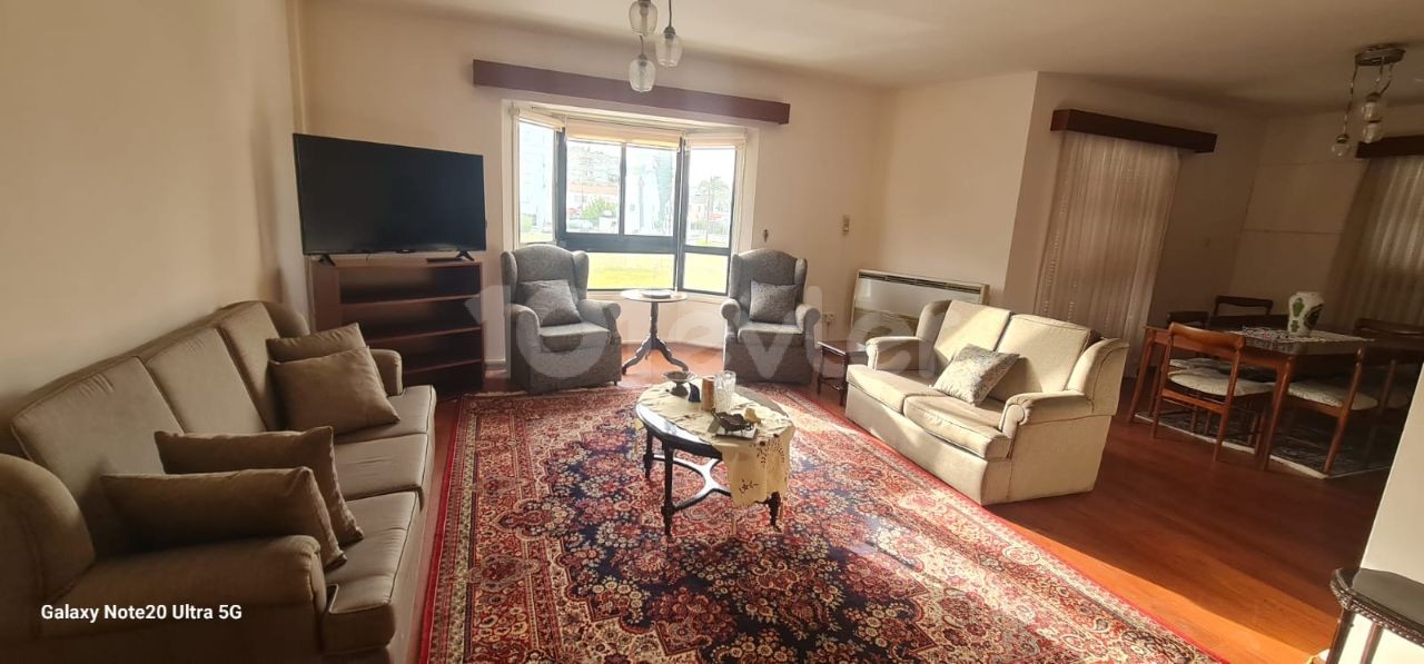 3+1 Very Spacious Flat for Rent in Kumsal