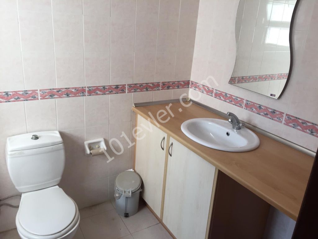 2+ 1 Apartment with Turkish cob in the center of Kyrenia ** 