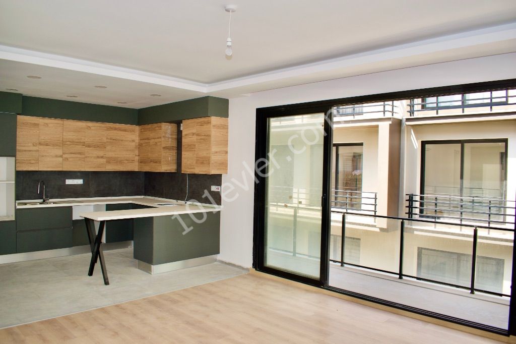 2 + 1 Flat for Sale in Kyrenia Center | 120 m2 | High Building Technology