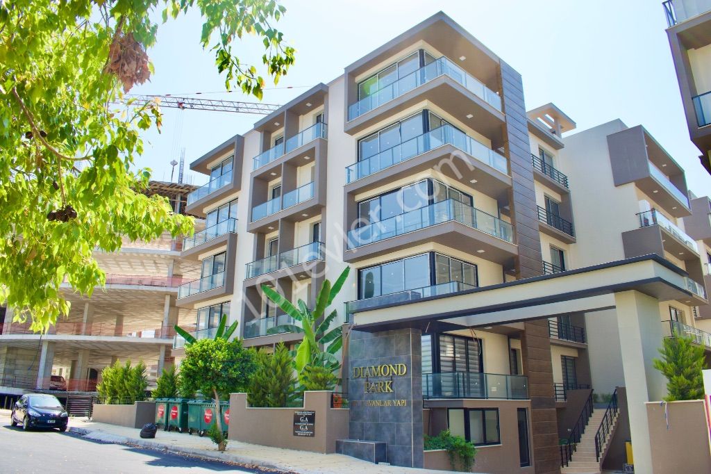 2 + 1 Flat for Sale in Kyrenia Center | 120 m2 | High Building Technology