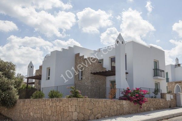 3+1 Villa for Sale in Kyrenia Karsiyaka | With Mountain and Sea Views ** 