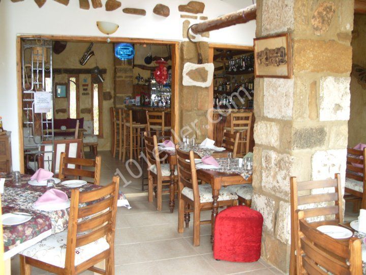 Girne Küçük Erenköy’de Satılık Restoran | Opsiyonel 3+1 Eko Taş Ev