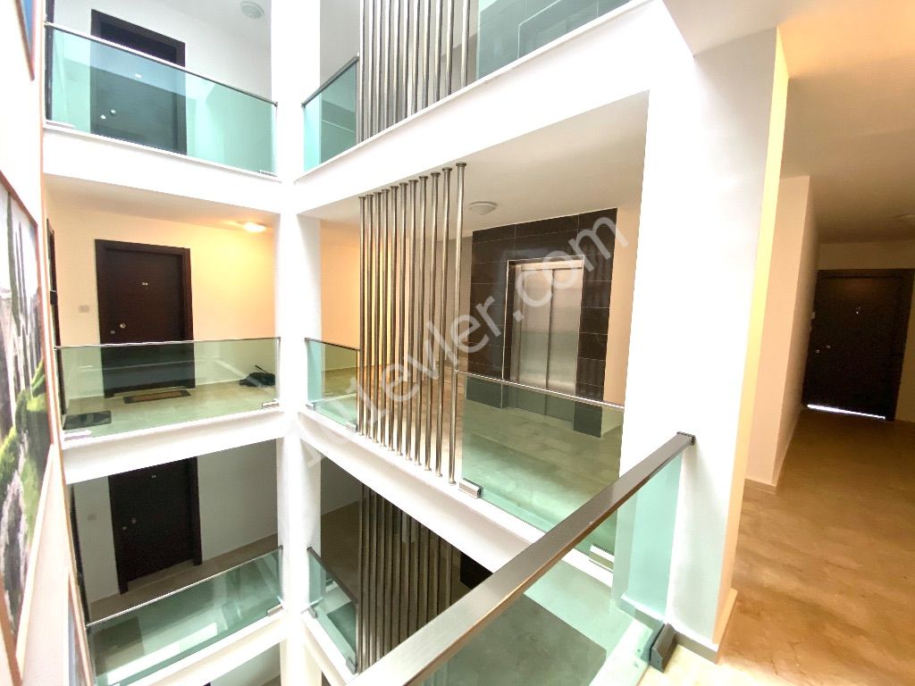 2+ 1 Apartment for Sale in Kyrenia Center | Full Furniture and White Goods ** 