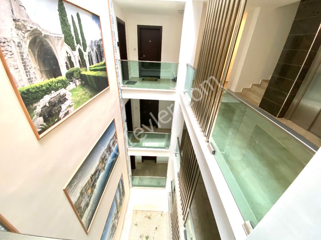 2+ 1 Apartment for Sale in Kyrenia Center | Full Furniture and White Goods ** 