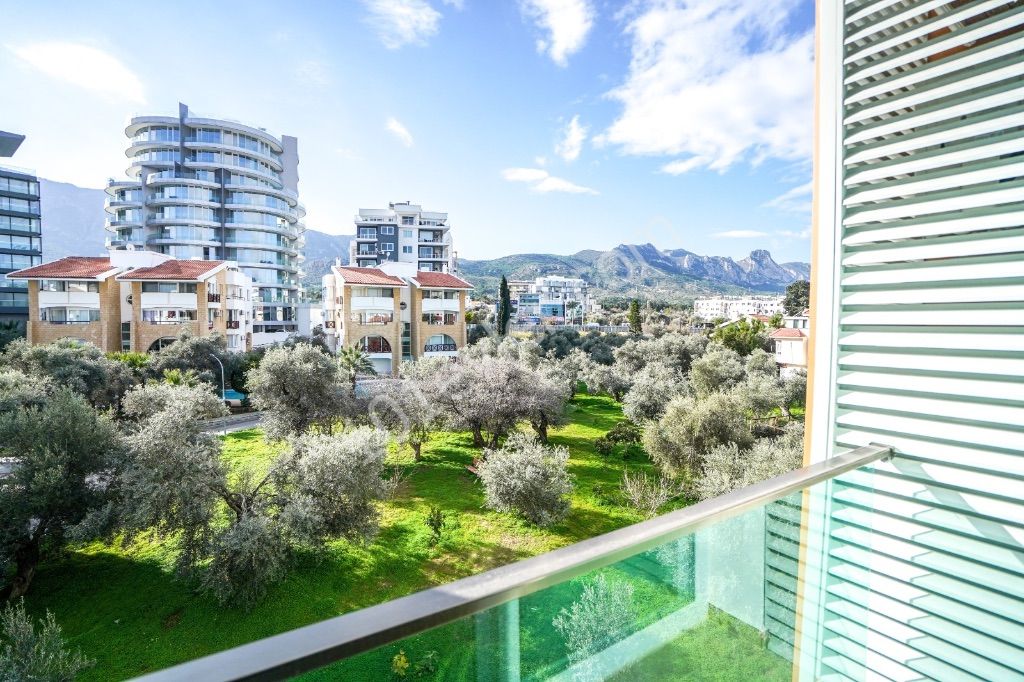 2+ 1 Apartment for Sale in Kyrenia Center | Full Furniture and White Goods ** 