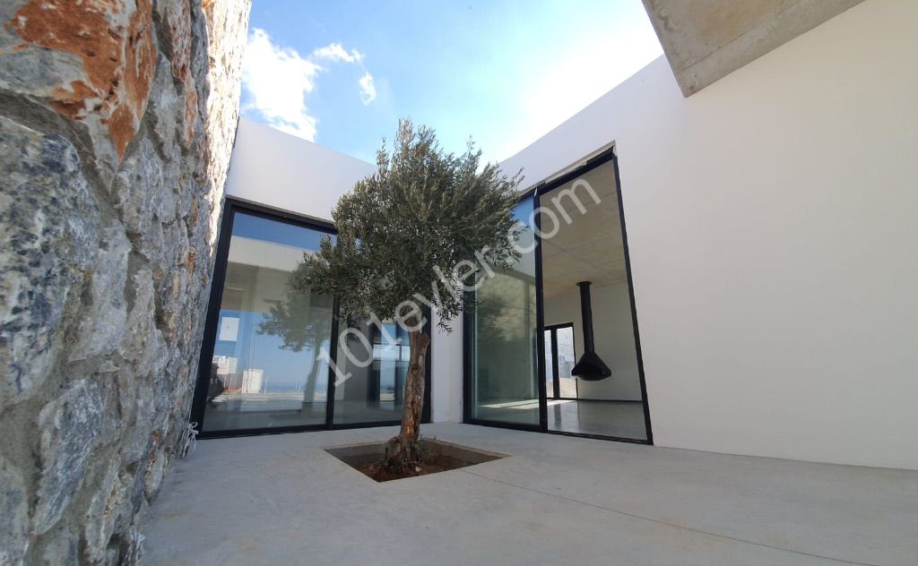 3+1 Villa in Kyrenia / perfekte Balance von Luxus und Natur ** 