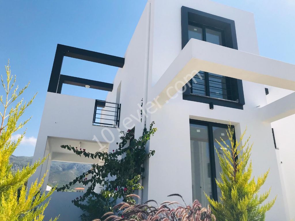 Girne Çatalköy’de 2+1 Satılık İkiz Villa | Denize Yakın | Kapalı Garaj