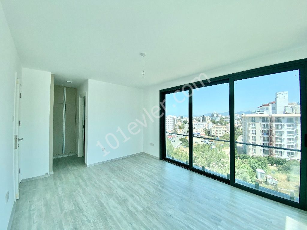 3 + 1 Flat for Sale in Kyrenia Center | Sea view