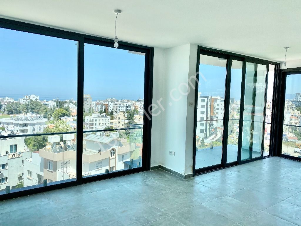 3 + 1 Flat for Sale in Kyrenia Center | Sea view