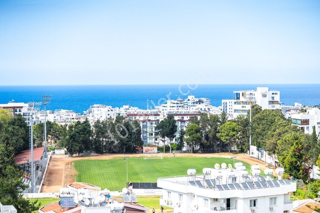 Eben Kaufen in Girne Merkez, Kyrenia