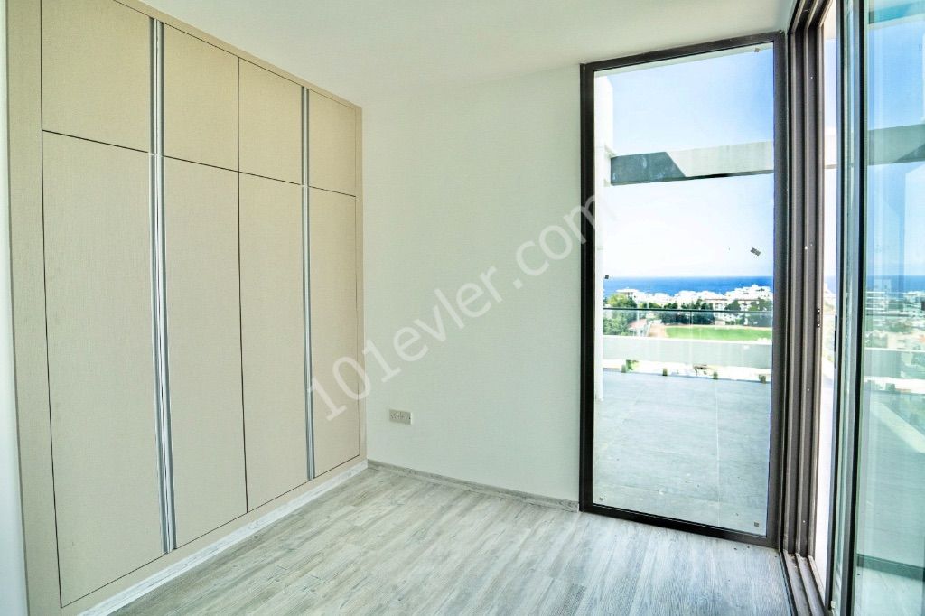 Girne Merkez’de 3+1 Satılık Penthouse | 262 m2 | Yüksek Kira Getirisi