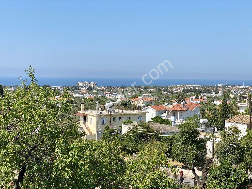 Girne Ozanköy’de Satılık Villa | 3180 m2 Bahçe İçinde | Türk Koçanlı