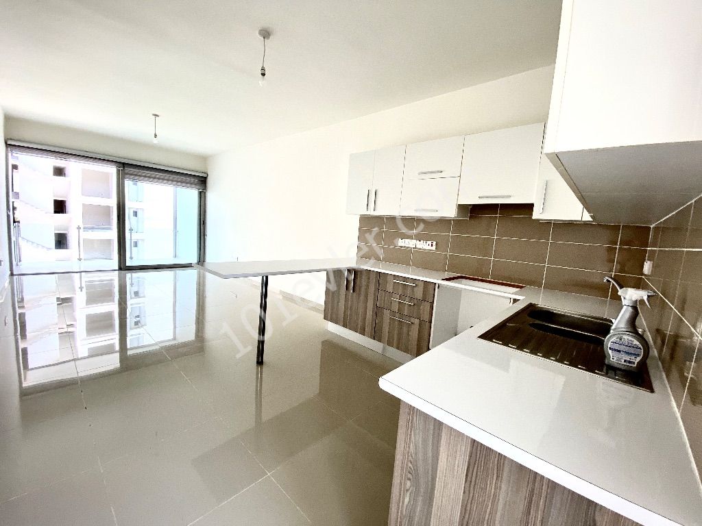 2+1 Apartment for Sale in Kyrenia Central / Paid VAT and Expenses ** 