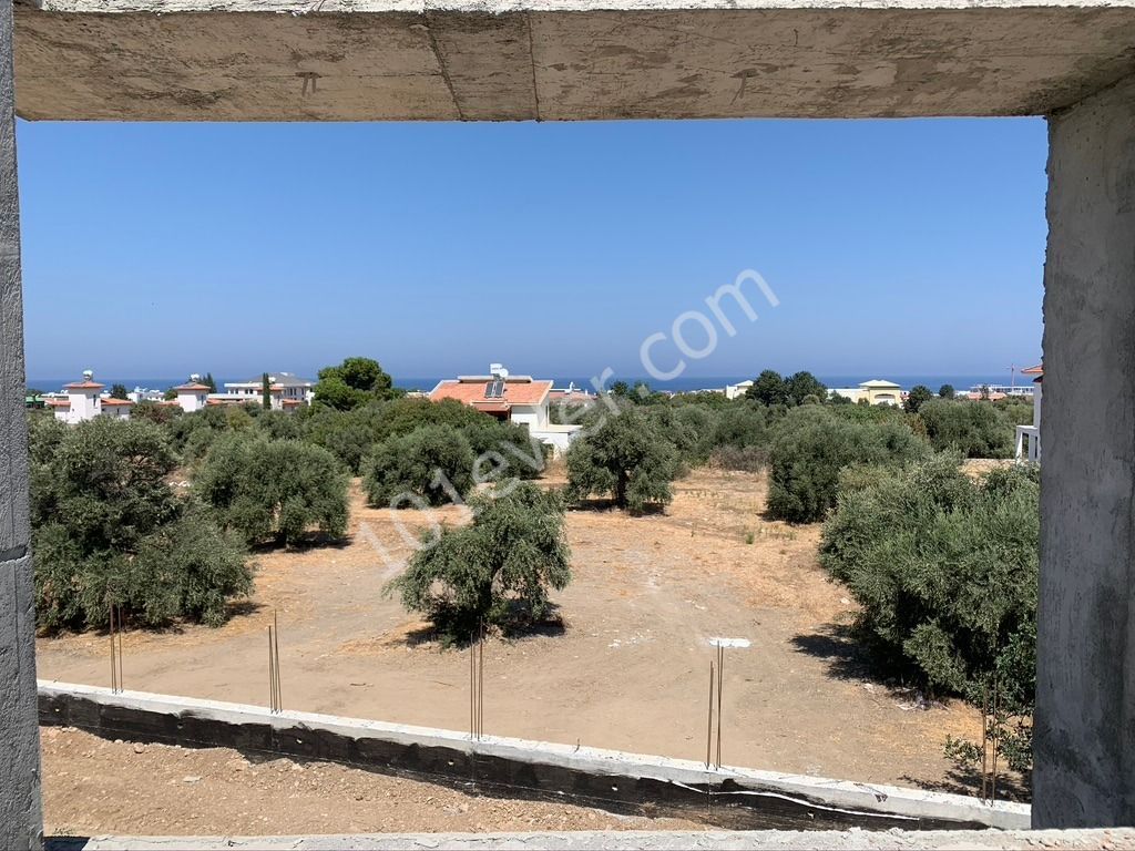 4+1 Villa zum Verkauf in Kyrenia Chatalköy / Pool und ruhig ** 