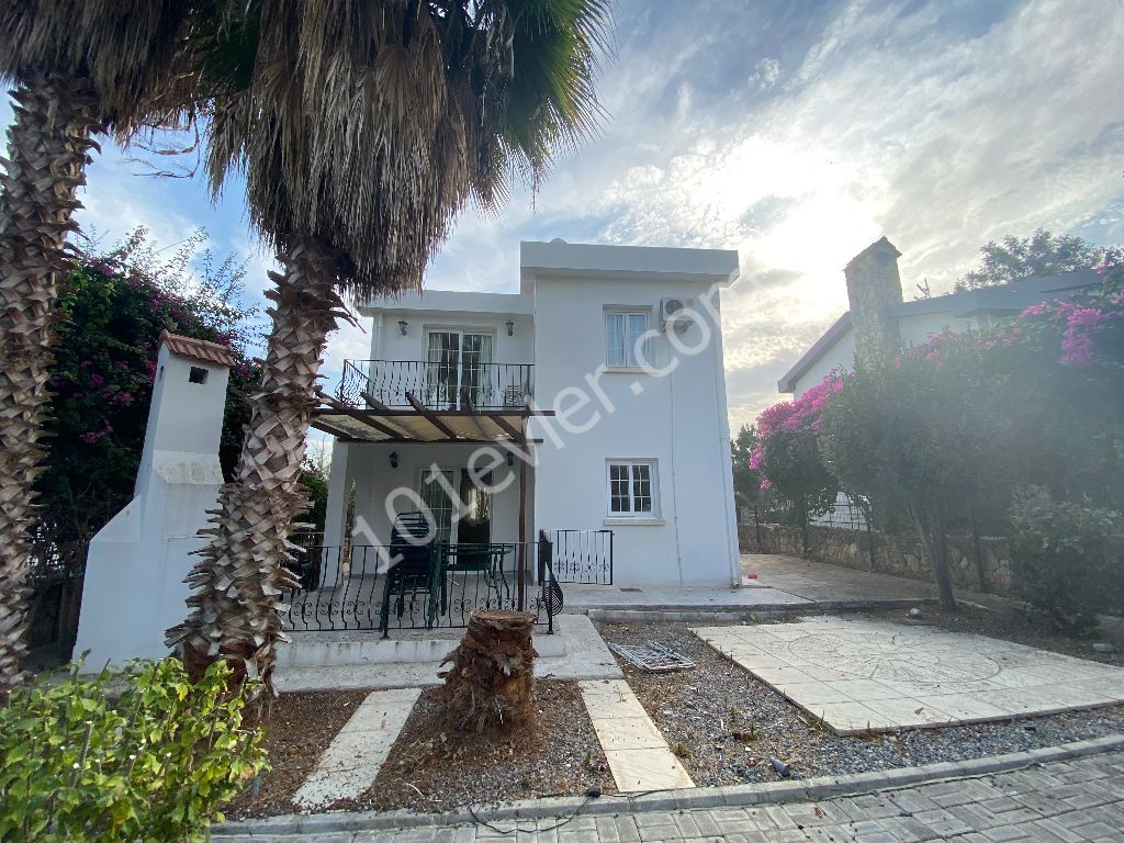 Girne Bellapais'de Kiralık Villa | Eşyalı | 120 m2