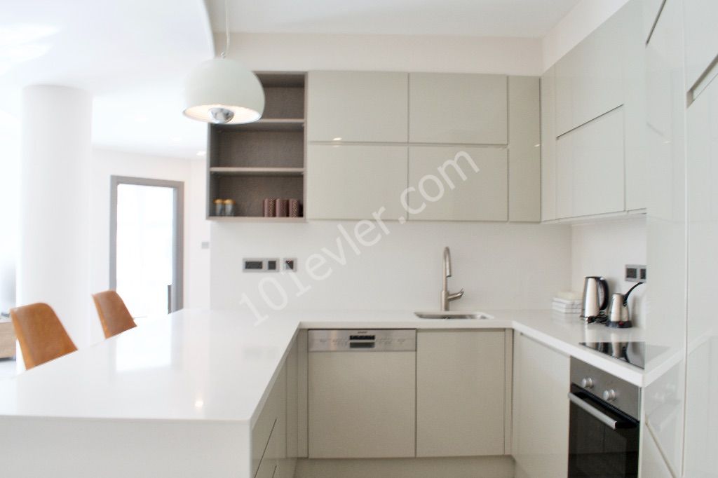 Flat To Rent in Girne Merkez, Kyrenia