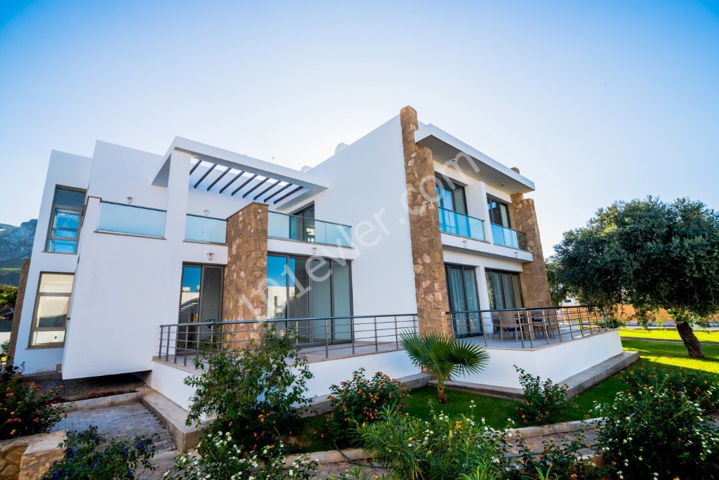 Flat For Sale in Zeytinlik, Kyrenia