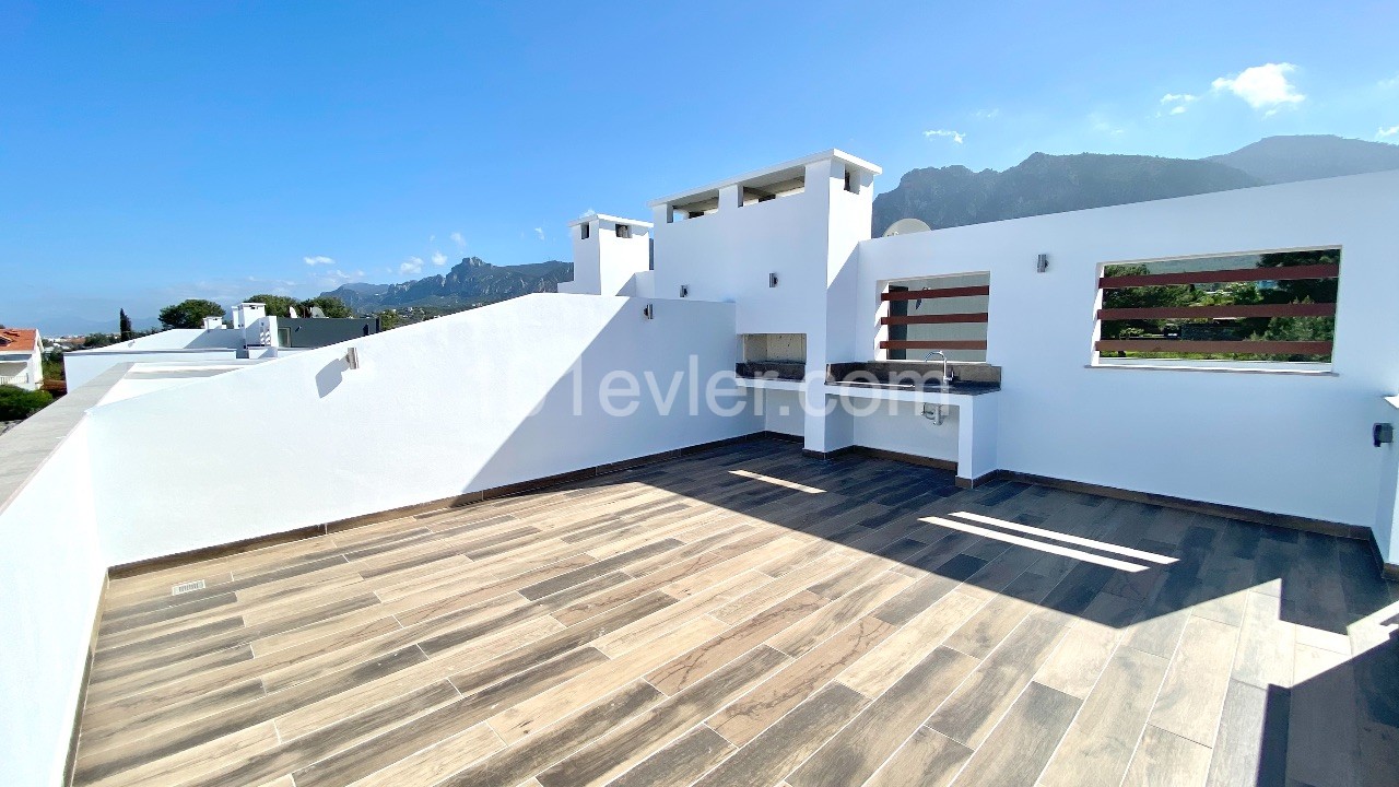 Flat For Sale in Alsancak, Kyrenia