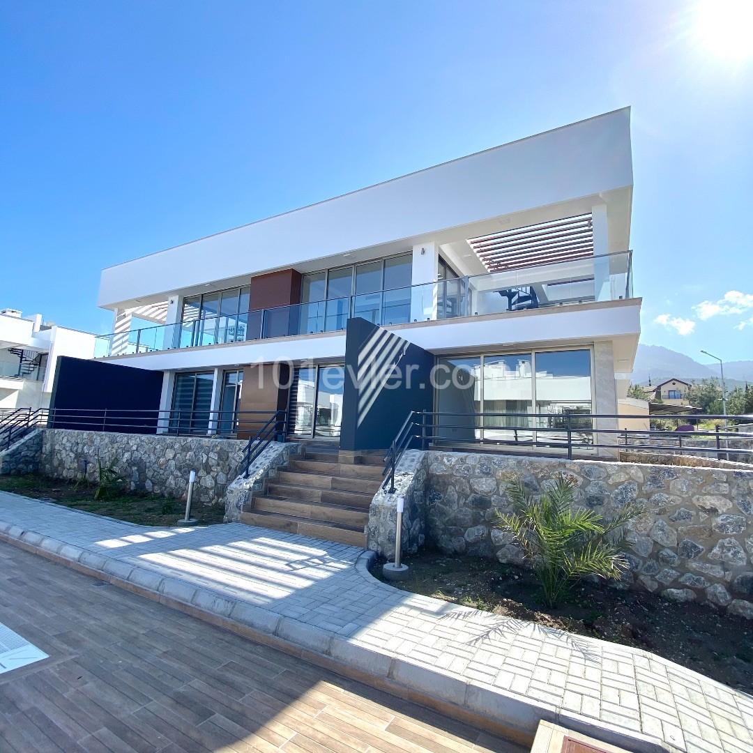 Flat For Sale in Alsancak, Kyrenia