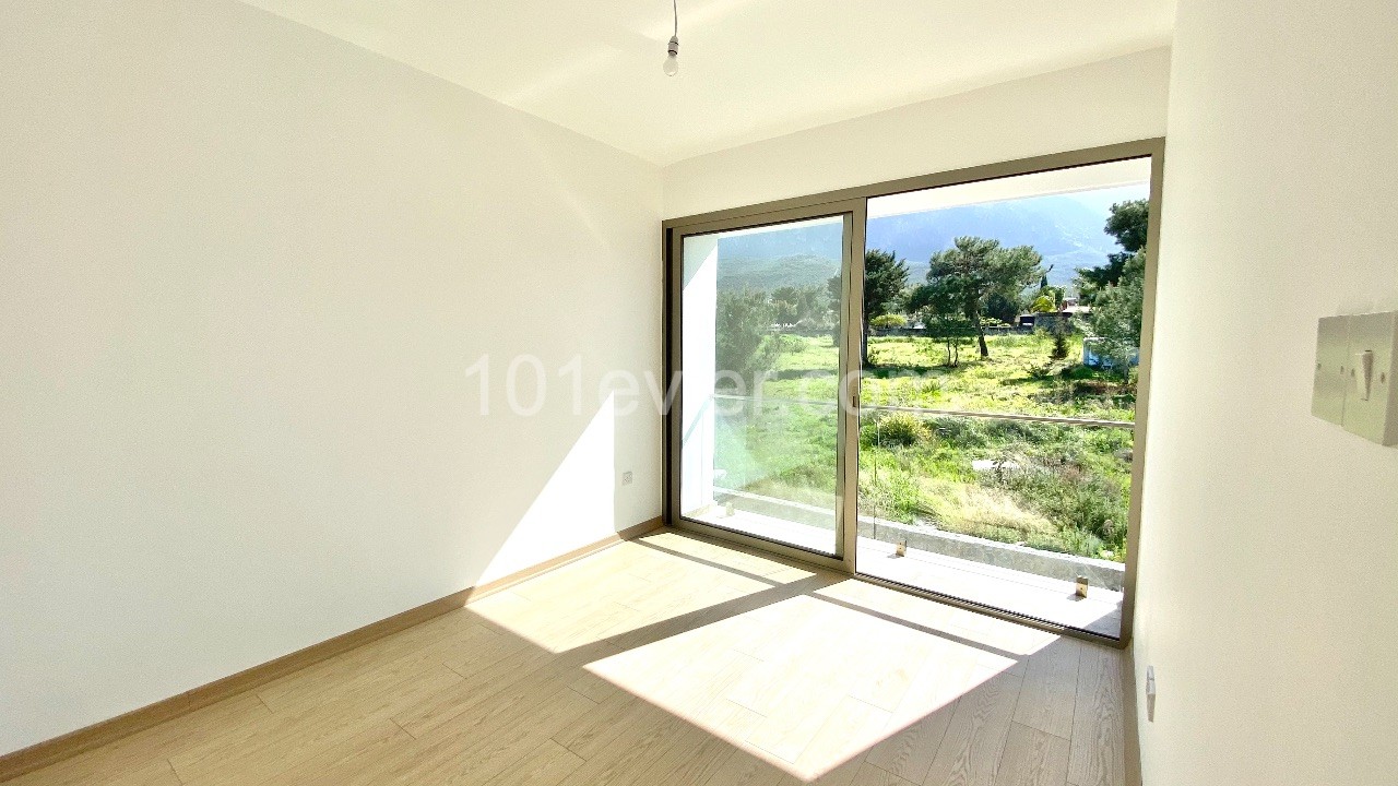 Flat For Sale in Alsancak, Kyrenia