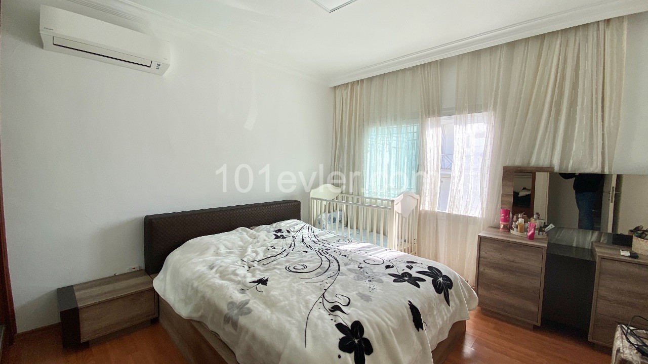 Girne Merkez | Fırsat Fiyat| Satılık 140 m2 Penthouse |45m2 Balkon