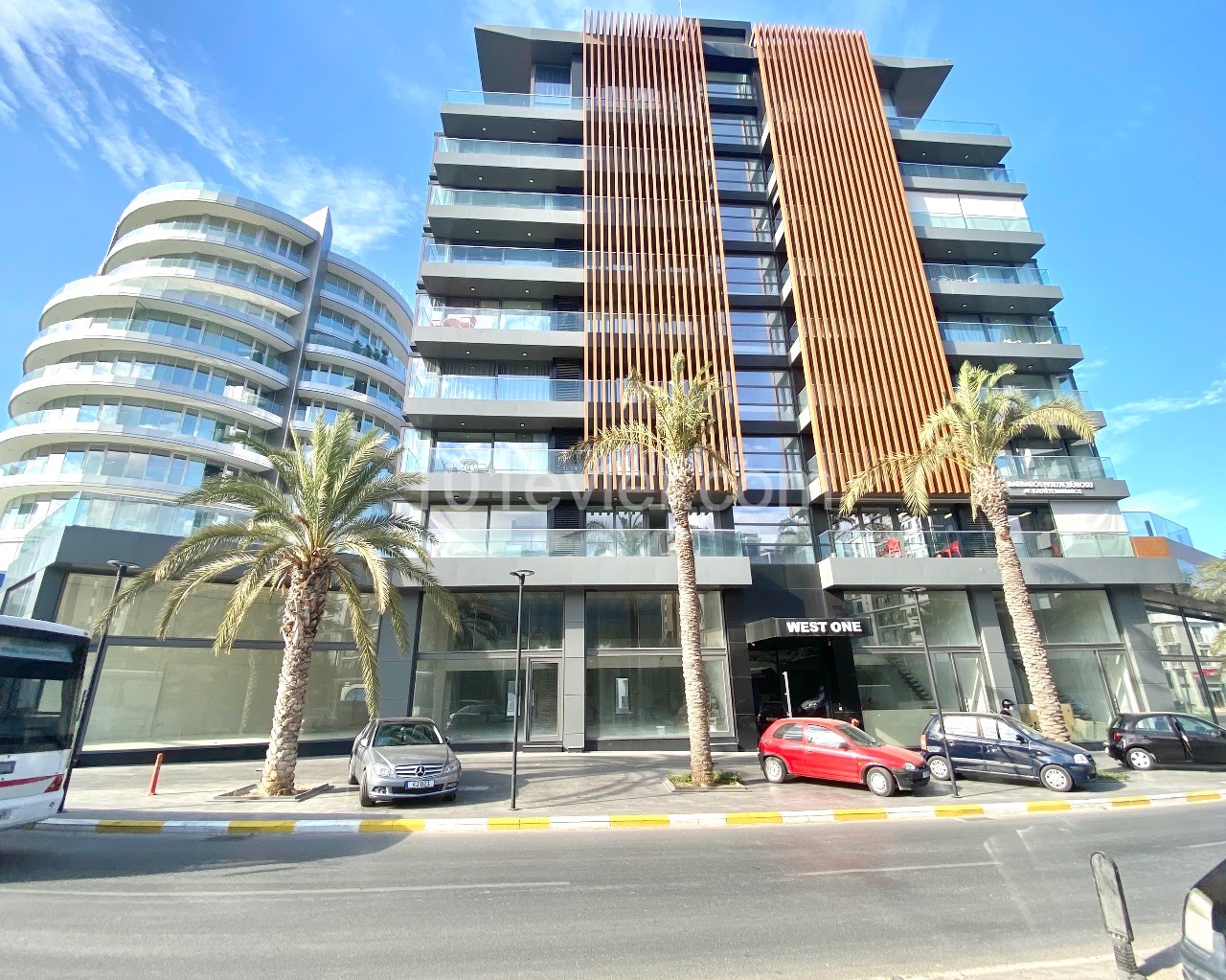 Kyrenia Central | Luxury 2+1 for Sale | High Rental Yield | Panoramic Sea View | Ready to Move ** 