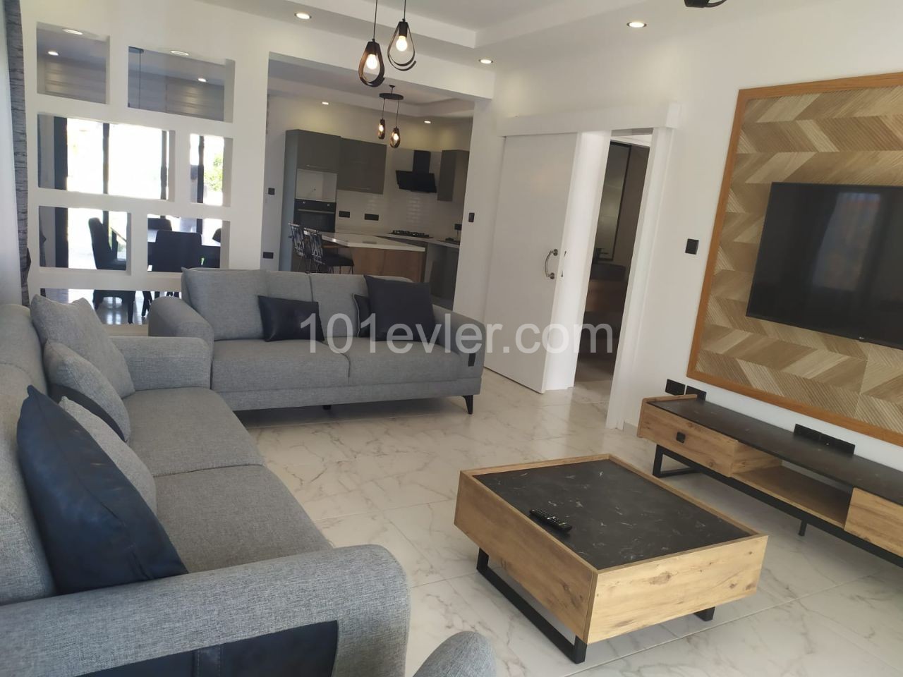 Villa For Sale in Alsancak, Kyrenia