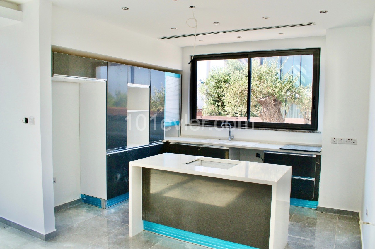 Kyrenia Ozankoy 3+ 1 New Villa | Private Pool | Garden 520m2 / Ready to Move | ** 