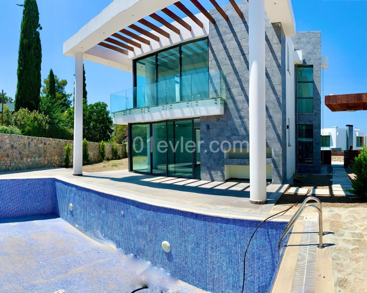 Kyrenia Ozankoy 3+ 1 New Villa | Private Pool | Garden 520m2 / Ready to Move | ** 