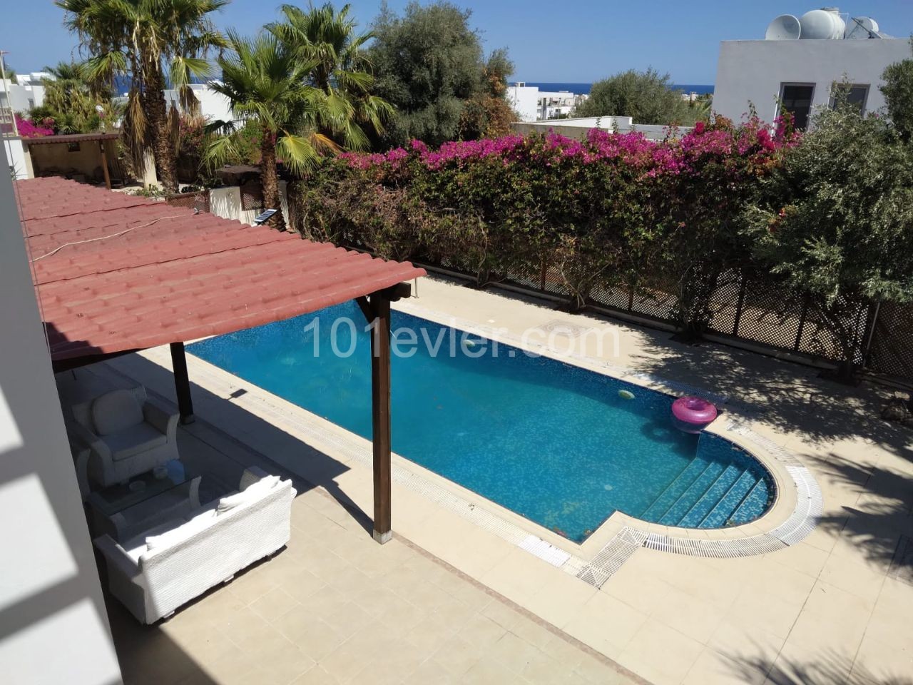 Kyrenia Esentepe / Luxus Möblierte 3 + 1 Villa Zum Verkauf / Privater Pool / Garten / Berg-Und Meerblick ** 