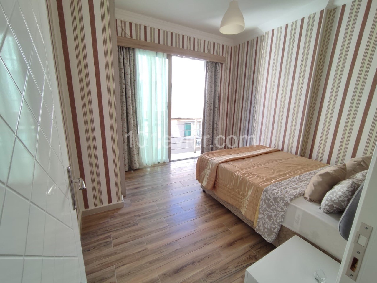 2+1 Luxury Flat for Rent | Fees Included | Kyrenia Center | Shared Pool | ** 