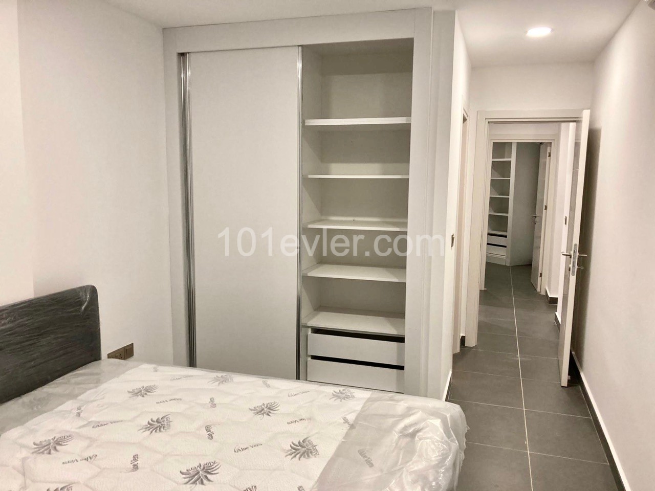 Girne Merkez| Kiralık2+1 Daire| 110 m2 Yaşam Alanı | Geniş  Balkonlu