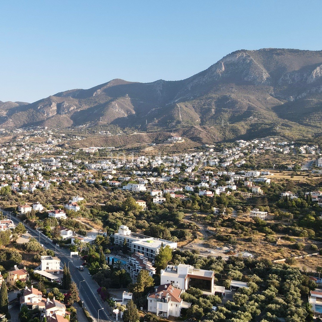 LÜKS VE KONFORUN KUSURSUZ DENGESİ |Girne’nin En Yenisi,En İyisi| Değerli Lokasyon  Bellapais Yolunda|Dubleks 3+1Daireler | Çatı Terasta Havuz ve Bahçe