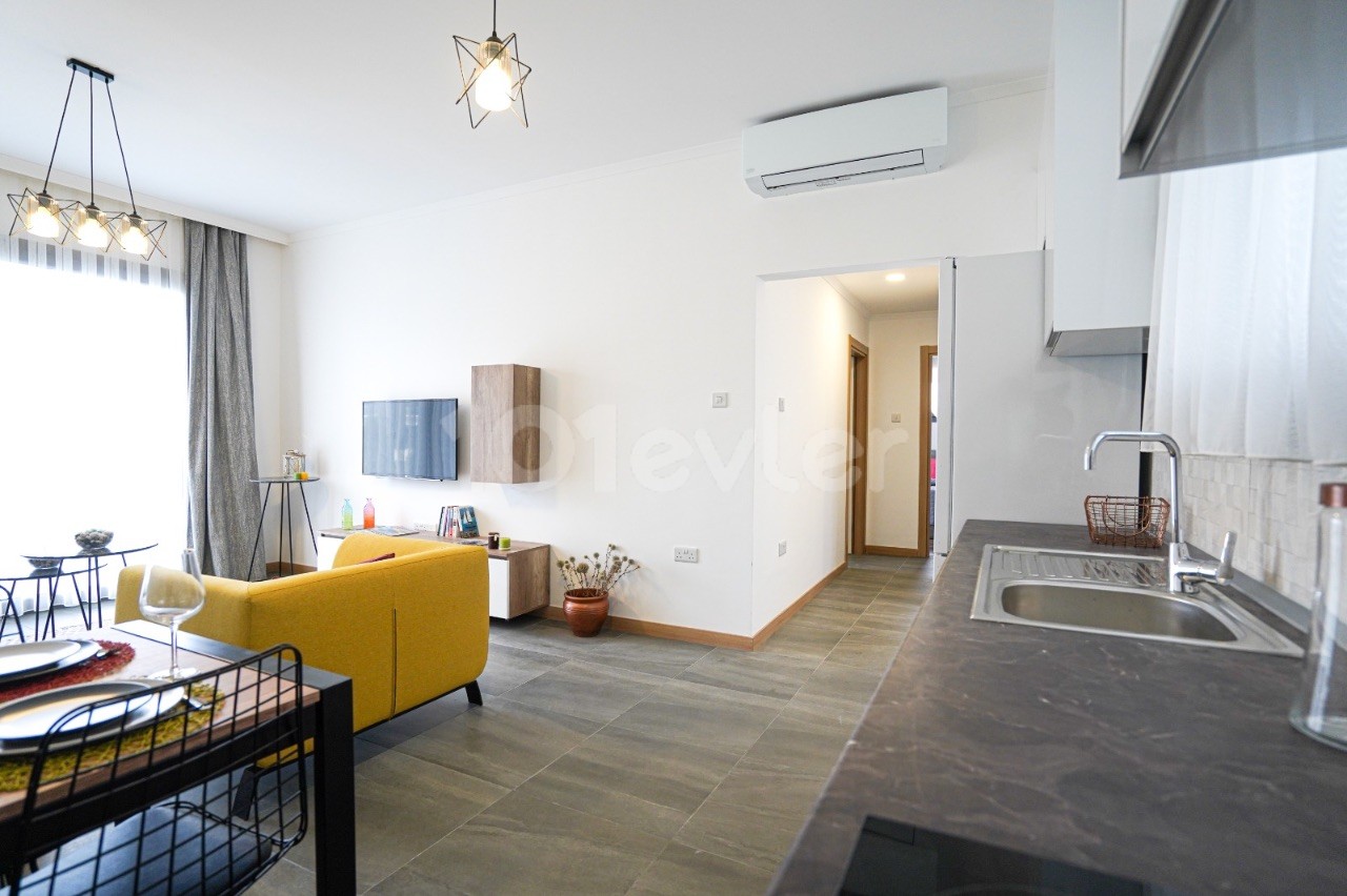 Kyrenia, Ozanköy / in gepflegtem Gelände / 70 m2 Wohnung mit eigener Dachterrasse / Pool ** 