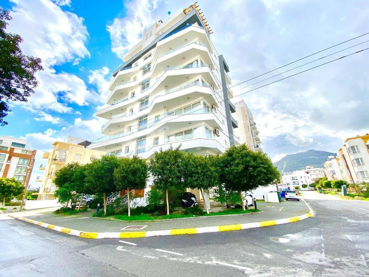 Girne,Kaşgar | FIRSAT Fiyat | 115m2 |  Büyük Salon | Ferah Mutfak | Geniş Balkon | Yüksek Kira Getirisi