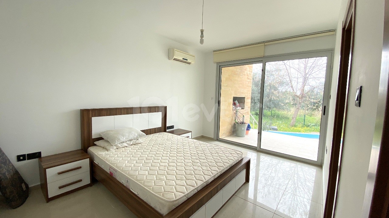 Kyrenia, Dogankoy | 3 + 1 Apartment For Sale | Furniture And White Goods ** 